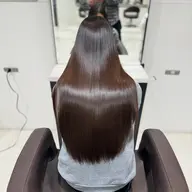 【うねり、広がり、パヤ毛が気になる方👩🦱】髪質改善ストレート(縮毛矯正)