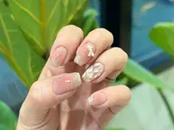【今季トレンド】オフ込みチーク&マグネットネイル