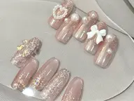 【デザインネイル🎀】 【オフのない方】ニュアンスネイルからキラキラ系までご用意しております🫧 持ち込み不可✖️