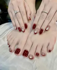 💅🦶【手足お揃いでお洒落に✨】ハンド＆フット・自爪上品シンプルデザインコース     9999円　~