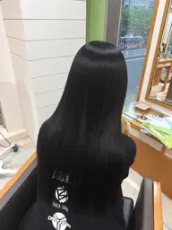 【平日お一人様限定♩♩】暗髪ワンカラー+シルクトリートメント