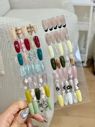 ⭐️定額コース　Ａ♡⭐️ オフなし🌟色変更可能🉑　長さだし10本追加2980円