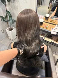 黒染めはしたくないけど暗くしたい方におすすめ✨トーンダウンカラー🤎