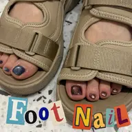 【オフ無し】フットネイル🦶🏻30色から選べるマグネットorフラッシュワンカラー🕊️🩵２色まで選択可能🪙