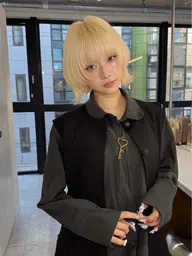 小顔カット✂️＋ブリーチありダブルカラー👱‍♀️