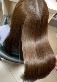 💡【梅雨対策】サラツヤ質感チェンジ！カット＋縮毛矯正