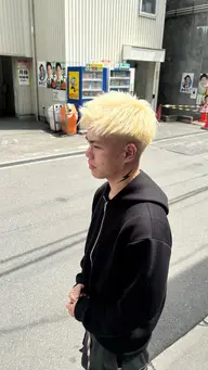 メンズ大歓迎!!1ブリーチ+艶髪カラー+超音波トリートメント🔥
