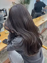 ナチュラルレイヤーカット+透明感カラー+トリートメント