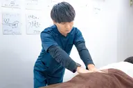 矯正整体+美容鍼(80分)(猫背/肩こり/腰痛/小顔/リフトアップ/シワ/たるみ/眼精疲労/顔のむくみ)