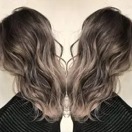 💇♀️【外国人風】グラデーション『半島ブリーチ+カラー』+3stepトリートメント