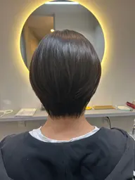 ショートボブ