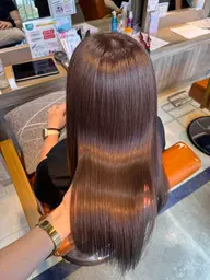 minimo限定メニュー🩵🌺似合わせ前髪顔周りカット➕艶カラー➕髪質改善ULUTOWA【顔周りレイヤー/髪質改善】