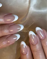 フレンチネイル