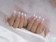 【オフ無し🤍】フレンチ♡ベースカラー付(土日祝＋５５０円)