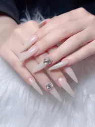 ⭐️クリスマス限定⭐️チップ長さ出し10本ワンカラー＋パーツ2個