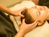 圧倒的人気No.1【小顔＆姿勢改善】頭蓋骨矯正x筋膜ストレッチヘッドスパ45分