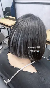 インナーカラー/イヤリングカラー(ブリーチ+カラー)+ケア処理剤