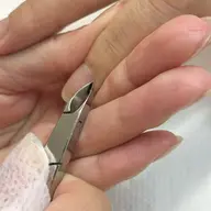 【甘皮ケアのみ】指先をすっきり整える🌷ネイルケア練習モデル|2,500円