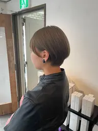 ブリーチ＋カラー＋トリートメント