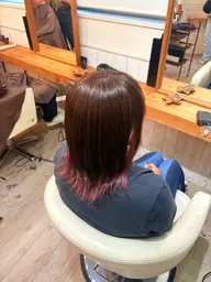 《女性限定・ウルフ、ハッシュカットスタイル限定》カット+シャンプー　￥500