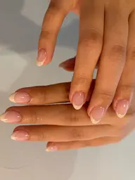 フレンチネイル