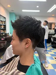 スパイキーショート