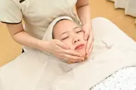 【学割U24🌸学生限定】ニキビ・肌荒れケア｜ピーリング＋温泉イオンパック