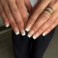 ワンカラーベースフレンチ💅🏻