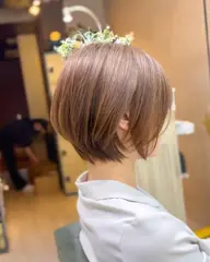 ショートorボブ（アゴライン）&ブリーチonカラー《現在の写真とご希望の髪型提示》
