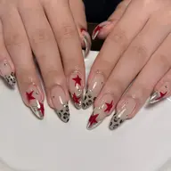 ハンドジェル盛り放題⭐︎パーツ等も付け放題です💅🏻💎(オフ込み)