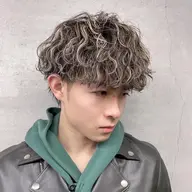 💇🏻‍♂️メンズカット+金メッシュ+🌀パーマ+1stepTR