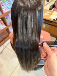カット+カラー+髪質改善トリートメント!(※ブリーチ毛への施術、ブリーチ施術は行っておりません)