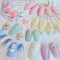 【初回限定☀️2日(木)のみの限定価格】今だけの限定🌟最新人気の夏ネイル【オフ代無料✨色変えOK】