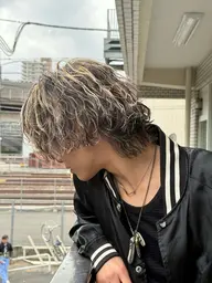【筋感を求めるなら✨️】メンズカット+ハイライトorローライトカラー+トリートメント【¥15000】