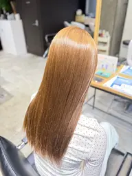 【デビュースタイリスト限定】カラー+トリートメント