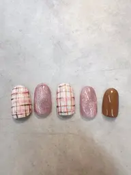 チェック柄ネイル