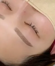 【垢抜けお約束】 黄金比眉毛WAX