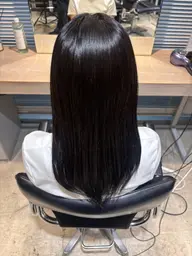 ツヤ感トーンダウン✨ワンカラーでダメージも少なくトーンダウンさせます✨ぜひおまかせください！
