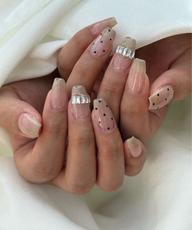 【練習モデル】マグネット×ドット♡大人可愛いネイル💅🏻⭐️オフ無料⭐️