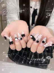 【オフあり】長さだし10本+アートやり放題＆パーツ付け放題💅