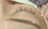 ミニモ限定🌸マツエク60本🪽フラットラッシュ🪽初マツエク✨️他店オフあり✔ ナチュラル✔ 少なめ✔ 💕