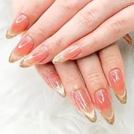 (初回ジェルオフ無料).マグネット+ラメネイル💅、色が変更可、ラメフレンチです