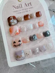 【空き時間限定】10/31までお得な価格✨ 10月のフットネイル(1本アート/オフ込み)💅