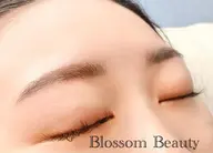 眉毛&おでこwax脱毛+上まつ毛パーマ【トリートメント&美容液入りコーティング付き】¥8000⚠️現金支払いのみ‼️
