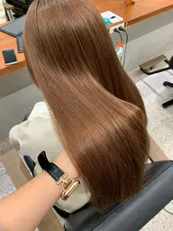 【 初めてのブリーチの方にもオススメ💫💫 】全頭ブリーチ + オンカラー✩*.゚