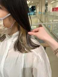 インナーカラーorイヤリングカラー メンテナンスカット付き🩵ケアブリーチ🩵
