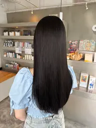 潤ツヤカラー+エクラリティトリートメント✨️