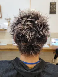 【気分限定クーポン】スパイキーショート+毛先カラー