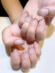 ラメグラデーションネイル