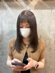 カットモデル『レイヤーカット』 胸くらい長さのある方